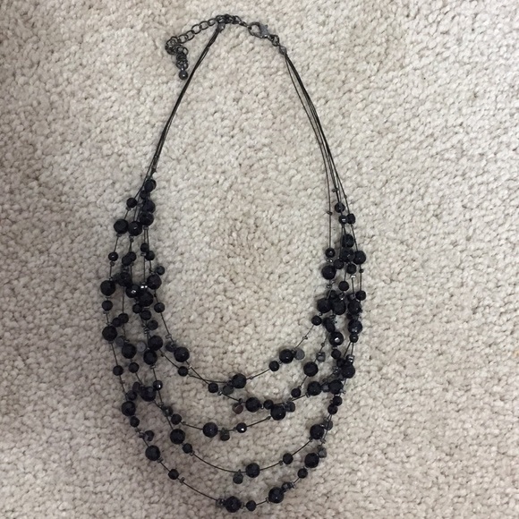 Express Jewelry - Black beads and wire necklace